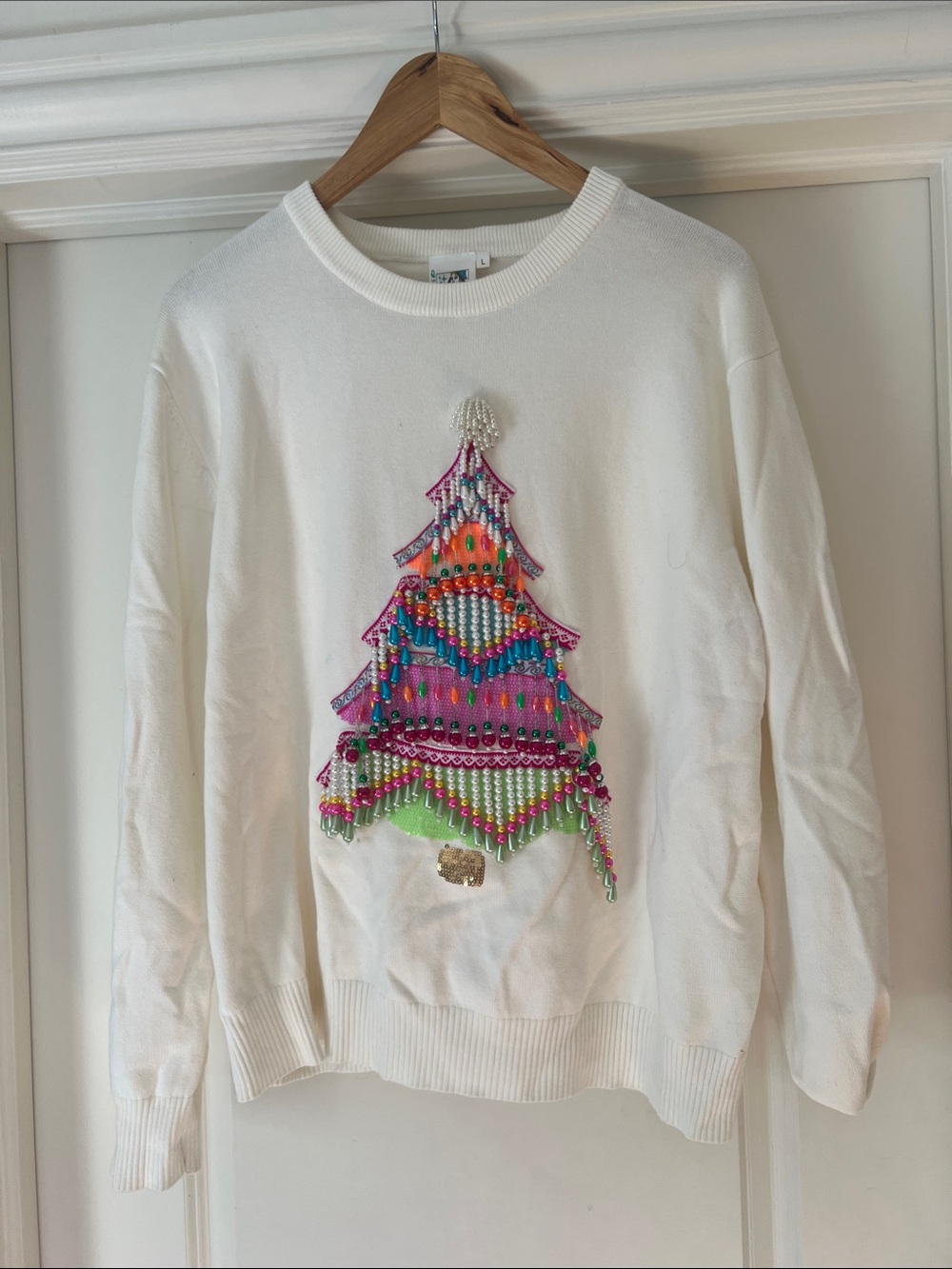 QUEEN OF SPARKLES White Embellished Multicolor Beaded Tree Sweatshirt